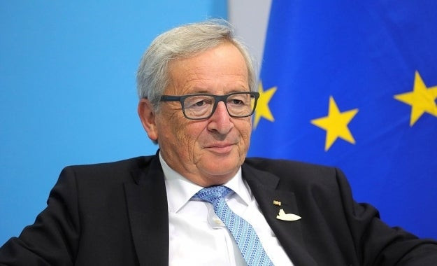 Γιούνκερ: Ο ESM να γίνει το ευρωπαϊκό «ΔΝΤ» και η ευρωζώνη να αποκτήσει δικό της υπουργό Οικονομικών